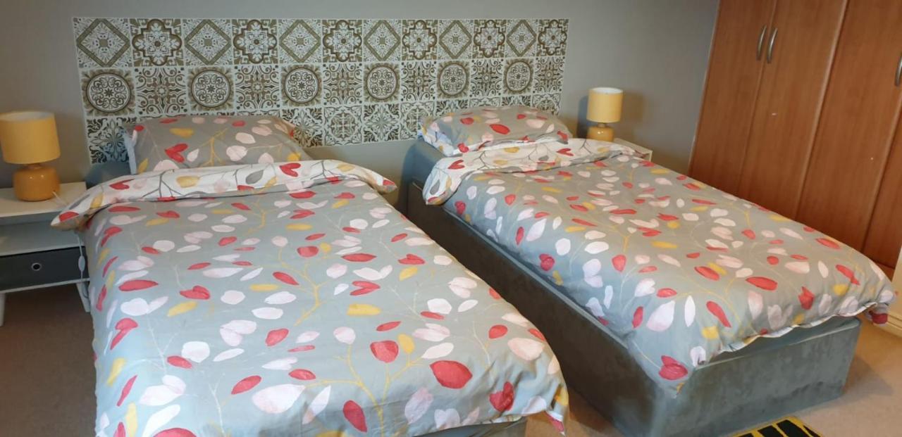Queens Rooms, A Perfect Stay, Next To Shopping Parks And Central 맨체스터 외부 사진