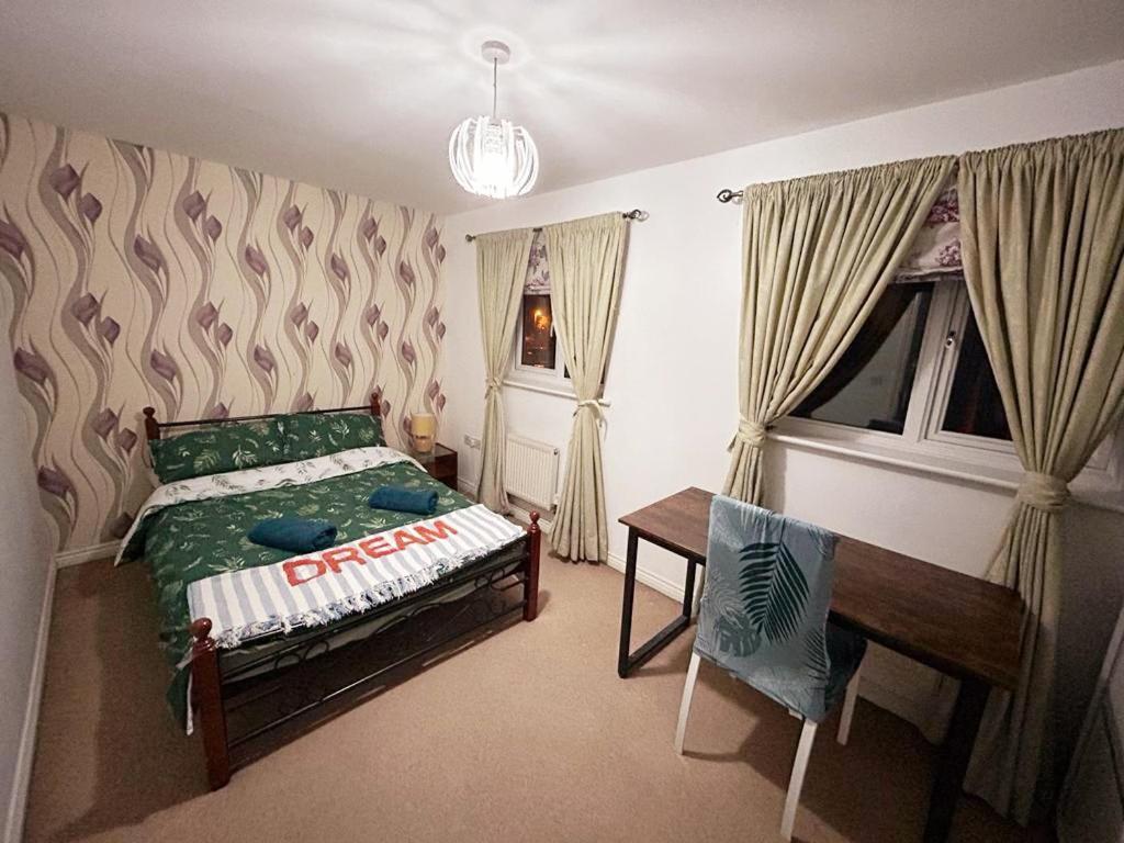 Queens Rooms, A Perfect Stay, Next To Shopping Parks And Central 맨체스터 외부 사진